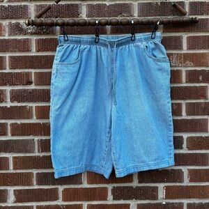 Kim Rogers Relaxed Fit Bermuda Shorts Women's Sz L Denim Stretch Mid-Rise